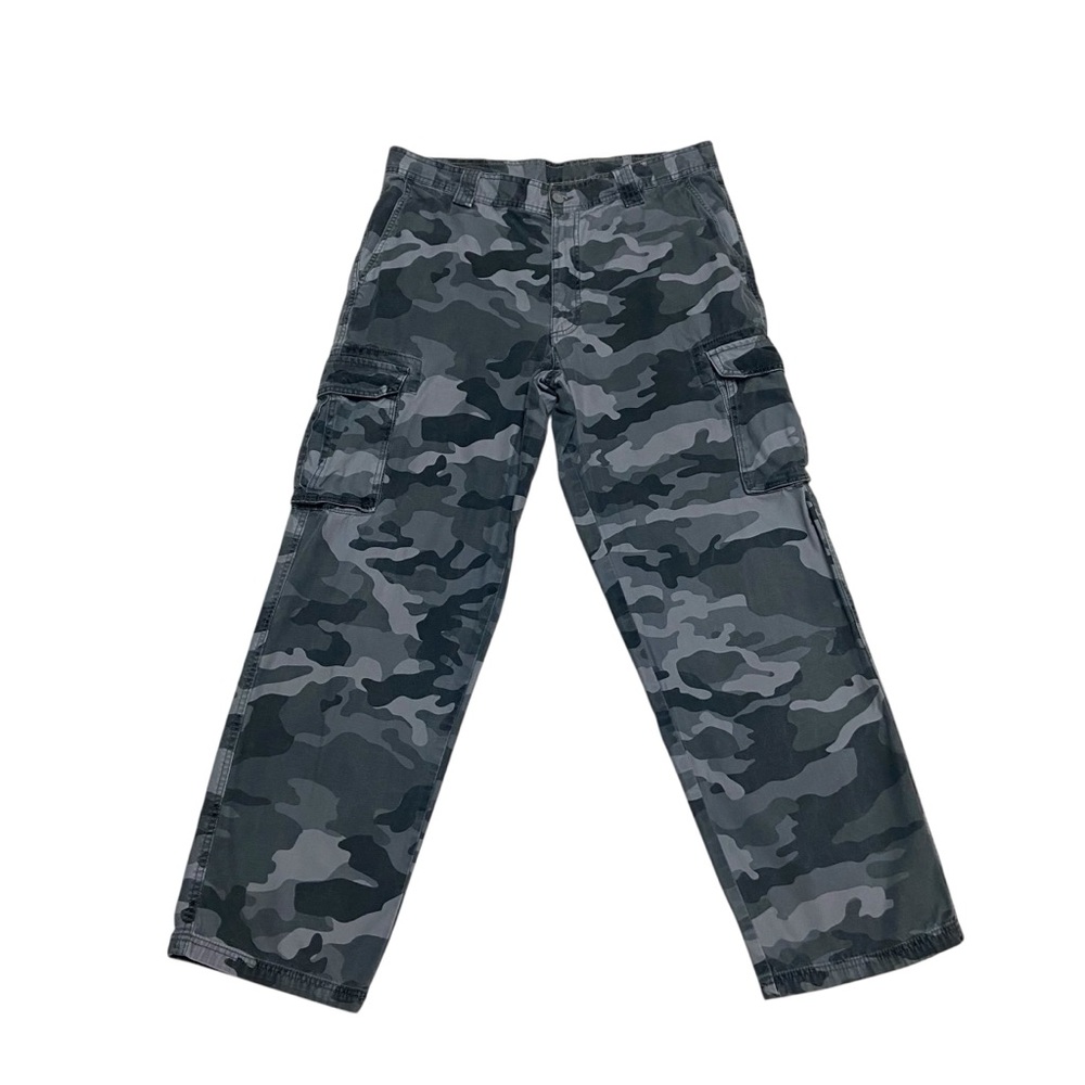 Outdoor Life Black and Gray Camouflage Cargo Pants